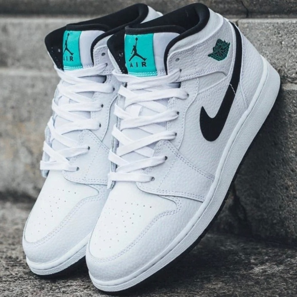 Air Jordan 1 Mid